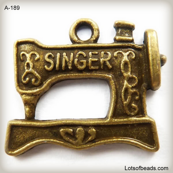 Bronze Sewing Machine Charm